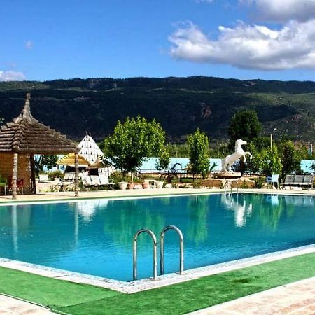 Le Vallon Vert - Club Equestre Azrou Zewnętrze zdjęcie